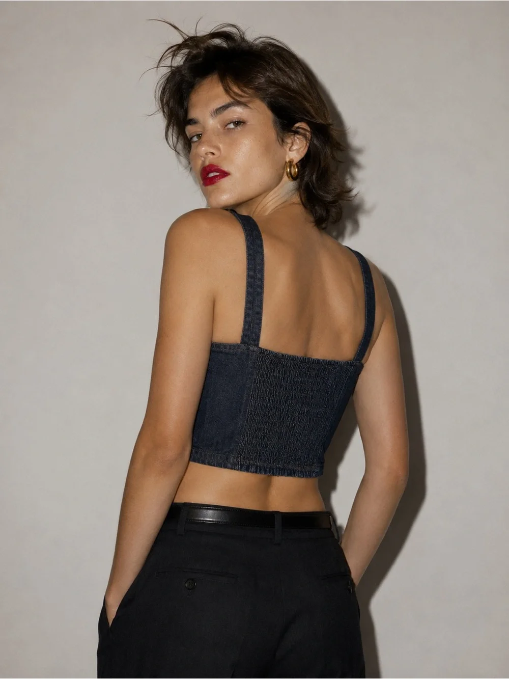 NWT American Eagle dark wash denim top bustier, back elastic smocking. L